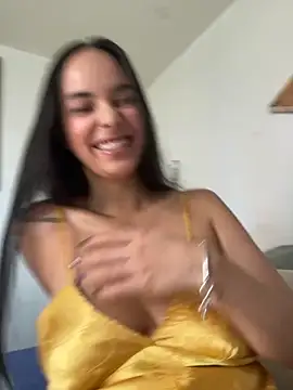 Snapshot of gabyaridi chatting on 10/07/25, 03:35 gabyaridi online show from 10/07/25, 03:35