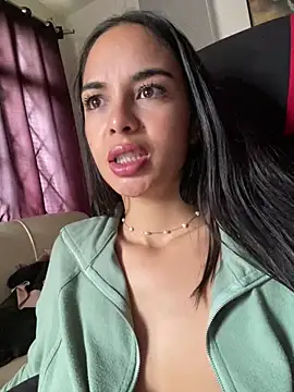 Snapshot of gabyaridi chatting on 03/05/25, 01:39 gabyaridi online show from 03/05/25, 01:39