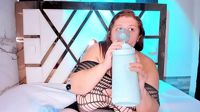 Snapshot of Camila_Fajardo chatting on 11/22/25, 10:41 Camila Fajardo online show from 11/22/25, 10:41