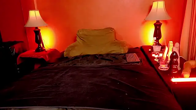 JenniferCD online show from 11/16/25, 05:45