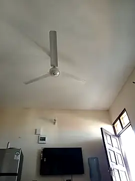 Snapshot of bebsexy chatting on 09/18/25, 01:25 bebsexy online show from 09/18/25, 01:25