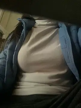 Tuongvy05 online show from 02/25/25, 04:25