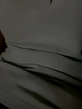 Tuongvy05 online show from 10/22/25, 04:17