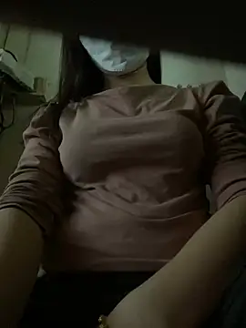 Tuongvy05 online show from 03/18/25, 02:39