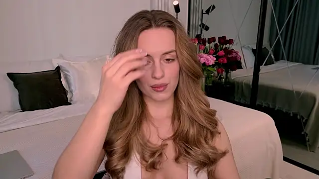 RozzitaBedberry online show from 03/11/26, 11:15