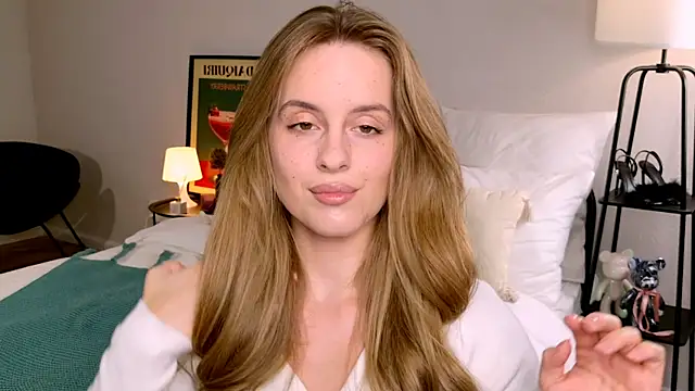 RozzitaBedberry online show from 09/11/25, 01:11