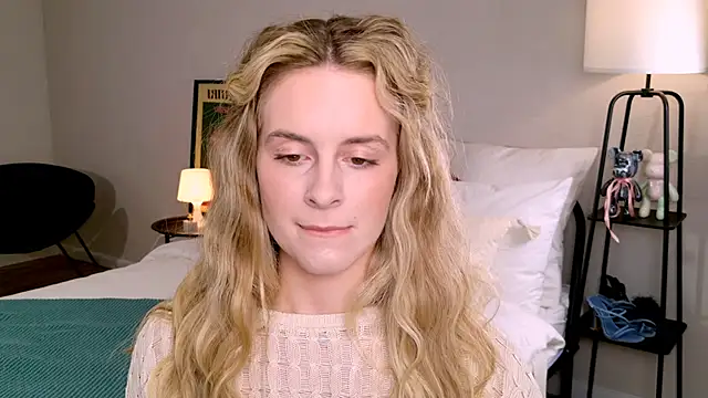 RozzitaBedberry online show from 10/09/25, 01:00