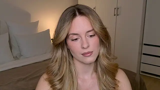 RozzitaBedberry online show from 01/18/26, 01:14