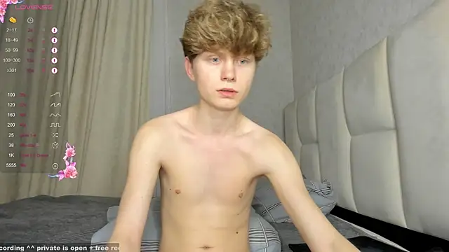 christian di0r online show from 12/18/25, 07:29