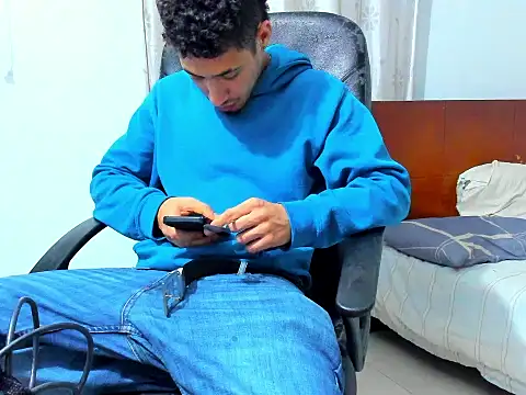 Chandler ken online show from 12/20/25, 01:19