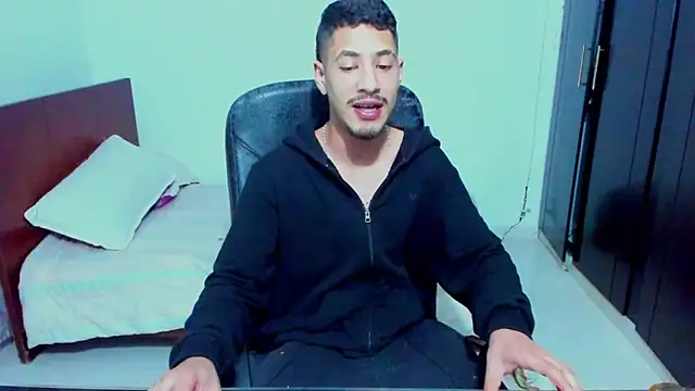 Snapshot of Chandler_ken chatting on 02/03/26, 02:53 Chandler ken online show from 02/03/26, 02:53