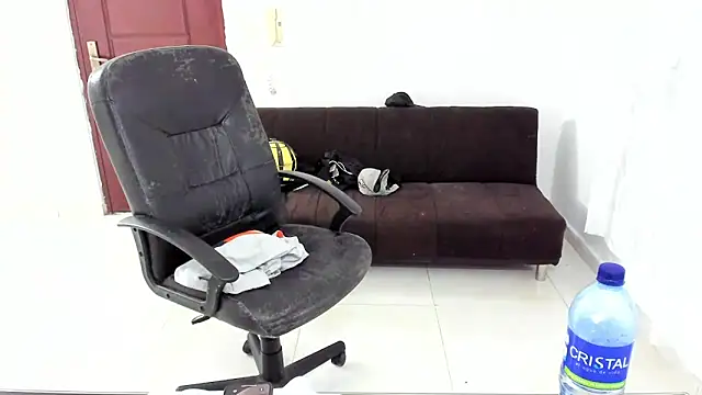 Snapshot of Chandler_ken chatting on 02/22/26, 12:02 Chandler ken online show from 02/22/26, 12:02