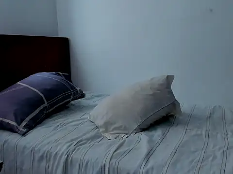 Chandler ken online show from 12/16/25, 01:04