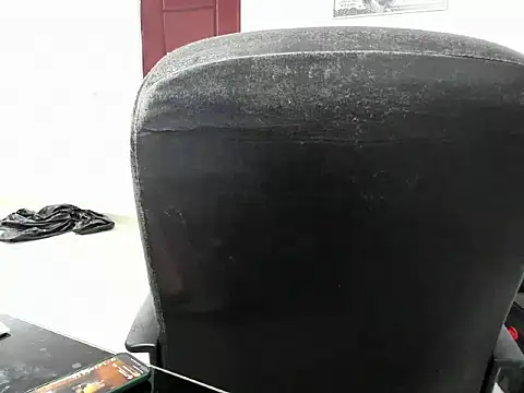 Chandler ken online show from 10/16/25, 01:14