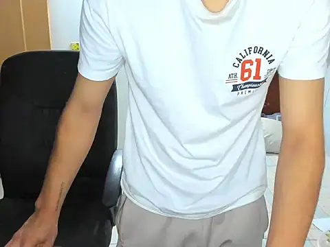 Chandler ken online show from 11/26/25, 01:16