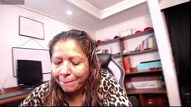 LiaTaylorr online show from 03/05/26, 12:02