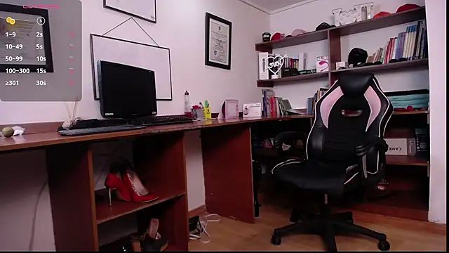 LiaTaylorr online show from 03/11/26, 12:32