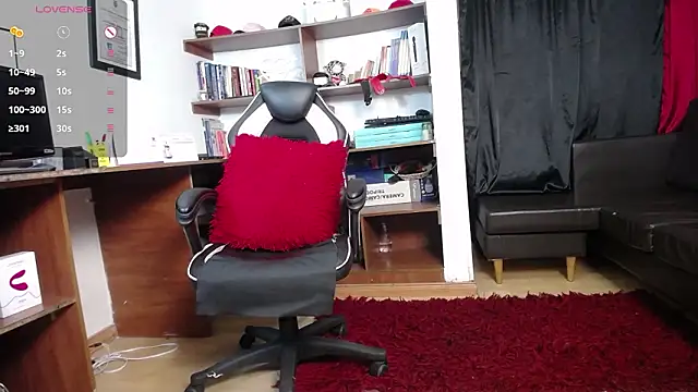 LiaTaylorr online show from 02/09/26, 12:36