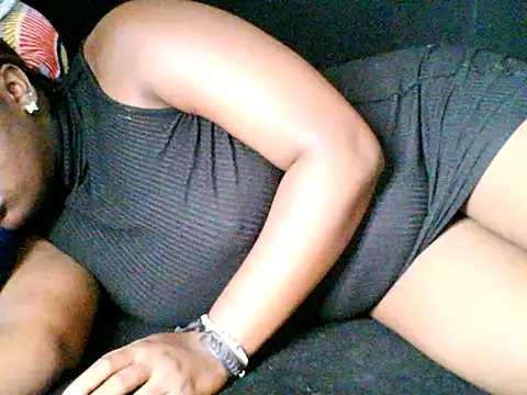 smileyboobs1 online show from 11/04/25, 06:55