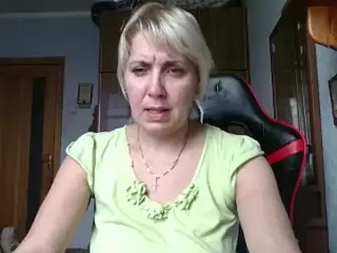 IrinaB1 online show from 11/26/25, 08:25