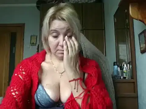 IrinaB1 online show from 12/20/25, 09:34