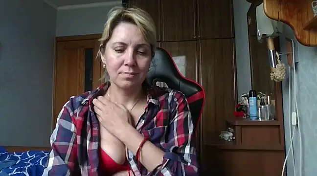 IrinaB1 online show from 03/13/25, 01:50