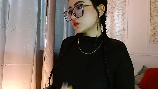 Snapshot of Susana_hank2 chatting on 02/12/25, 09:22 Susana hank2 online show from 02/12/25, 09:22