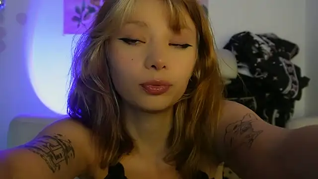 ari kat online show from 05/22/26, 07:23