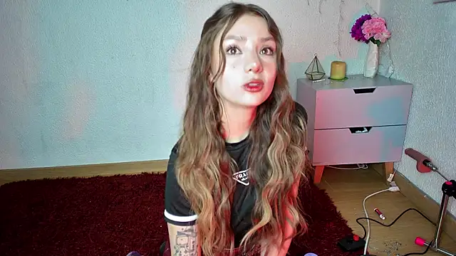 Snapshot of ari_kat chatting on 03/19/25, 01:54 ari kat online show from 03/19/25, 01:54