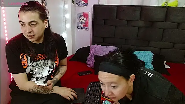Snapshot of the_lesbian_game chatting on 05/08/26, 05:06 the lesbian game online show from 05/08/26, 05:06