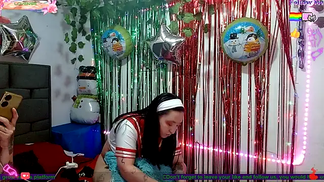 the lesbian game online show from 12/22/25, 07:25