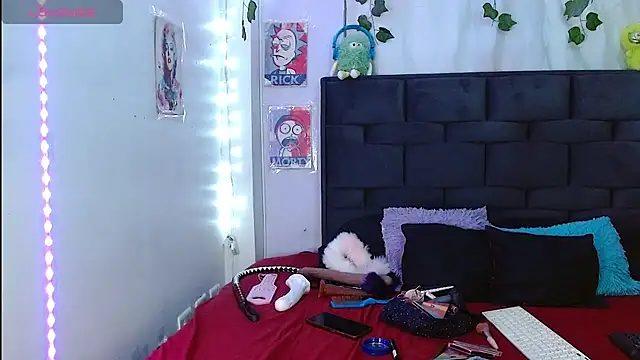 the lesbian game online show from 04/10/26, 05:20