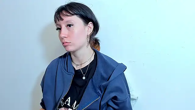 lizzy davis 1 online show from 04/03/26, 03:46