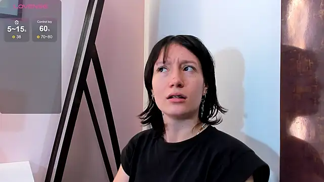 lizzy davis 1 online show from 12/19/25, 11:45