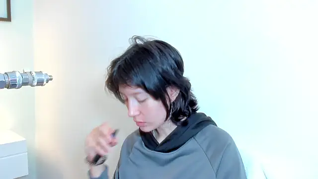 lizzy davis 1 online show from 12/22/25, 04:01