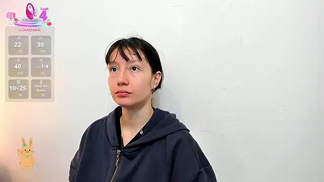 lizzy davis 1 online show from 04/23/26, 03:57