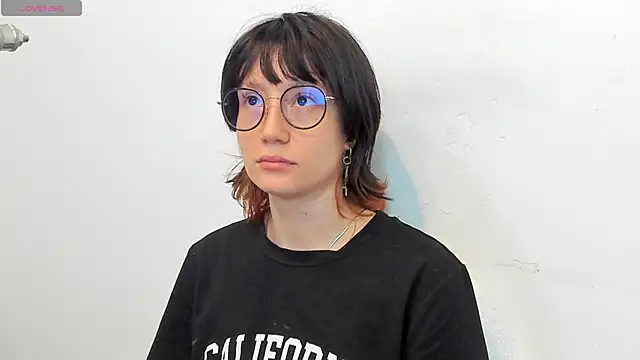 lizzy davis 1 online show from 02/25/26, 03:51