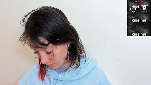 lizzy davis 1 online show from 10/30/25, 04:11