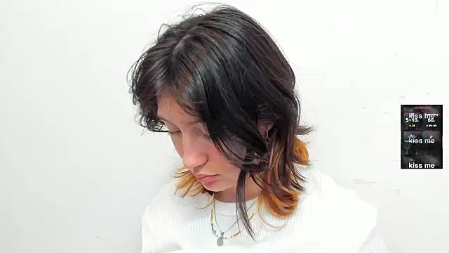 lizzy davis 1 online show from 05/31/26, 04:07