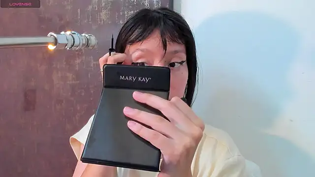 lizzy davis 1 online show from 09/27/25, 04:29