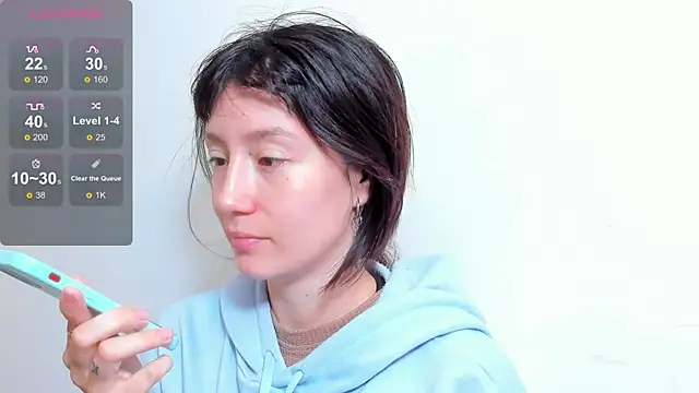 lizzy davis 1 online show from 10/09/25, 04:13