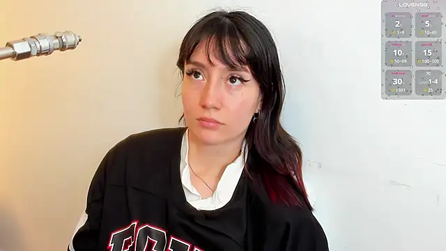 lizzy davis 1 online show from 11/01/25, 03:57