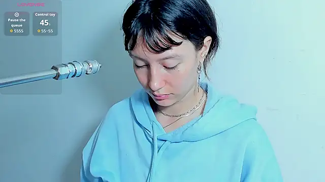 lizzy davis 1 online show from 03/30/26, 04:14