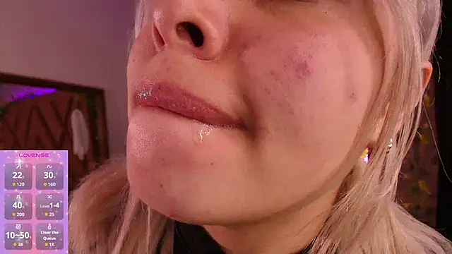 Haelycute online show from 10/24/25, 10:14