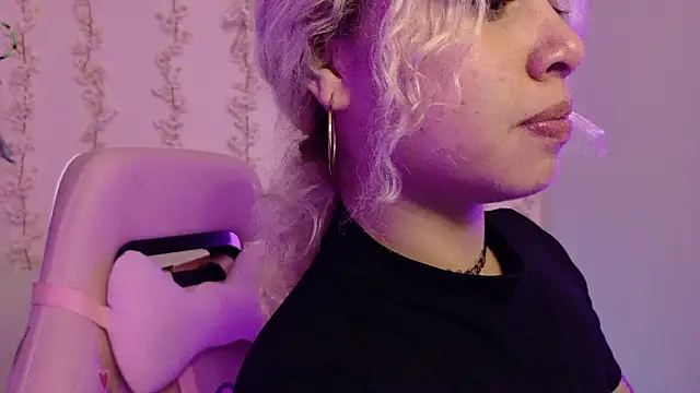 Haelycute online show from 03/01/26, 08:53