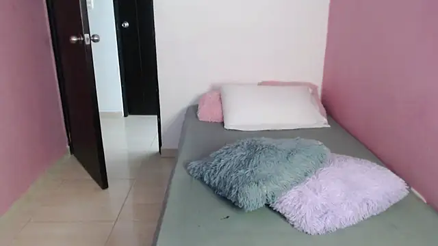 paulett2024 online show from 03/20/26, 06:42