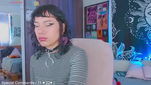 melissahowl online show from 11/09/25, 03:16