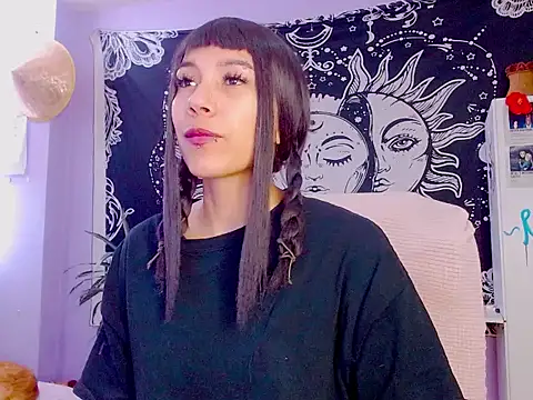 Snapshot of melissahowl chatting on 07/31/26, 03:53 melissahowl online show from 07/31/26, 03:53