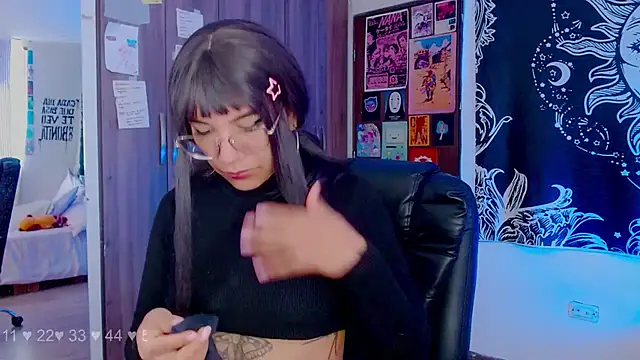 Snapshot of melissahowl chatting on 10/15/25, 03:20 melissahowl online show from 10/15/25, 03:20