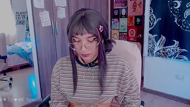 melissahowl online show from 10/23/25, 09:46